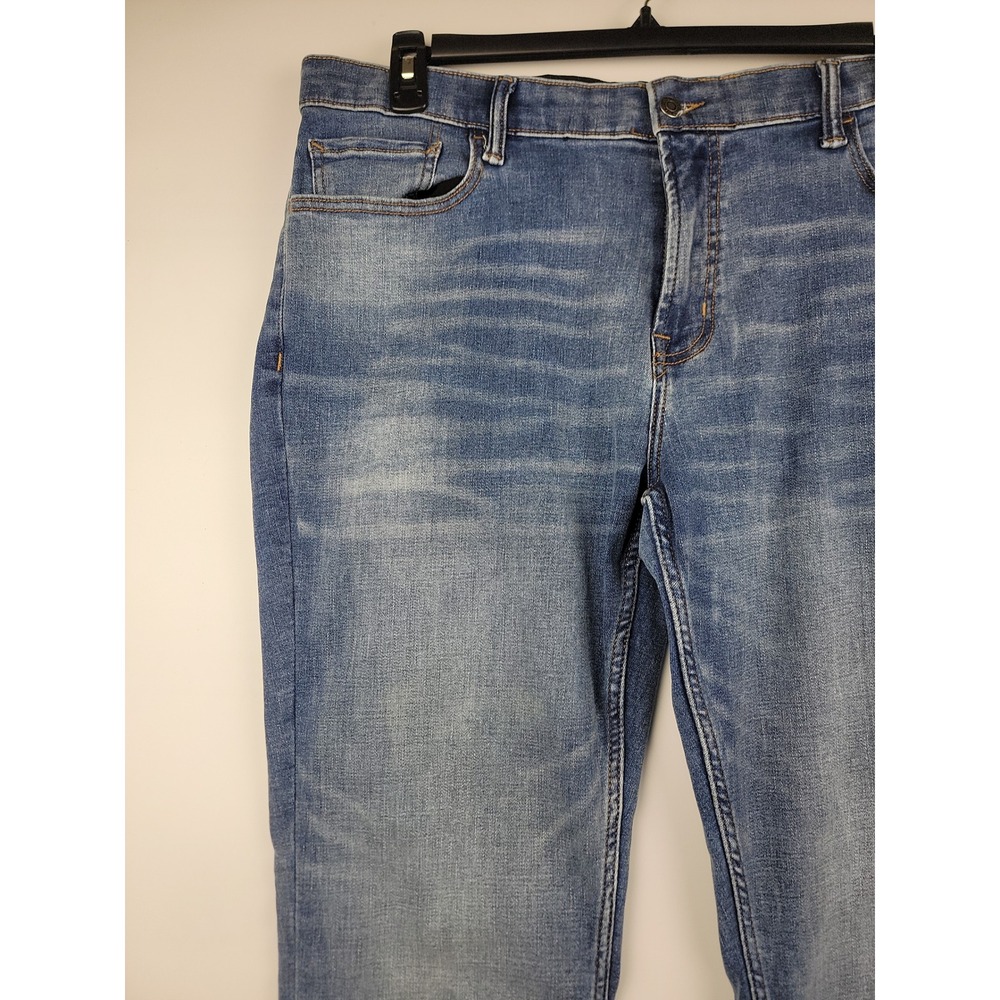 Old Navy Mens Straight Leg Blue Denim Jeans 38x30 Medium Wash Stretch - Picture 5 of 12